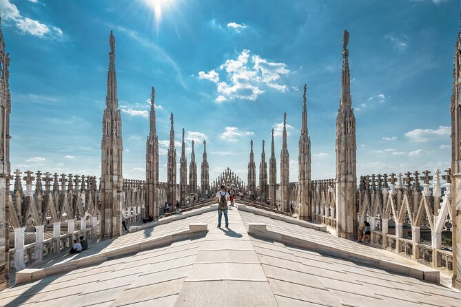 Milan: Highlights Walking Tour With Cathedral and Rooftops - Touring the Sforza Castle