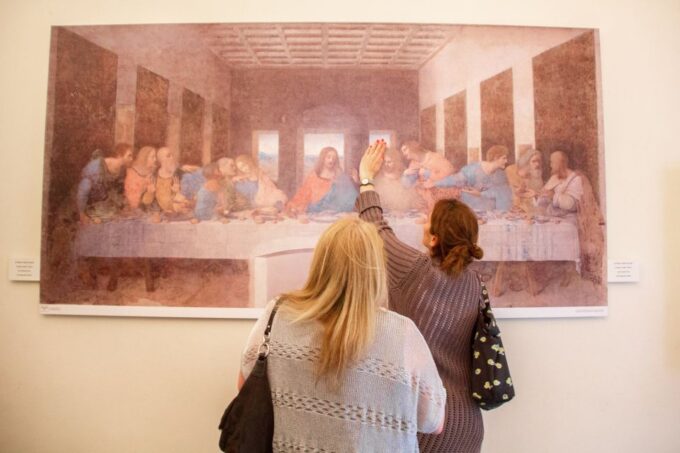 Milan: In the Footsteps of Da Vinci 3-Hour Art Tour - Admiring Il Musico Painting