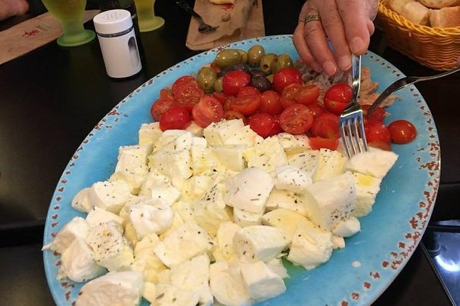 Milan : ITALIAN FOOD TOUR - 3h - Sampling Italian Specialties
