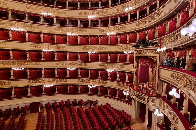 Milan: La Scala Theater and Museum With Entry Tickets - Exploring the Theaters Architecture