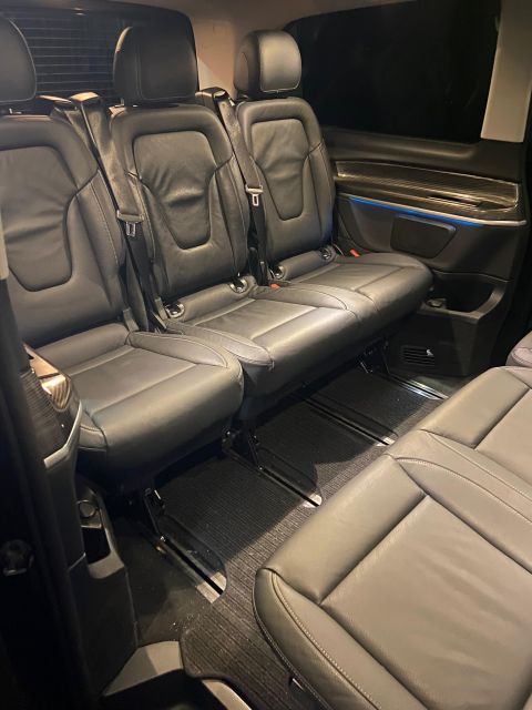 Milan LINATE Airport Transfer VIP Service MINIVAN V CLASS MB - Vehicle Amenities