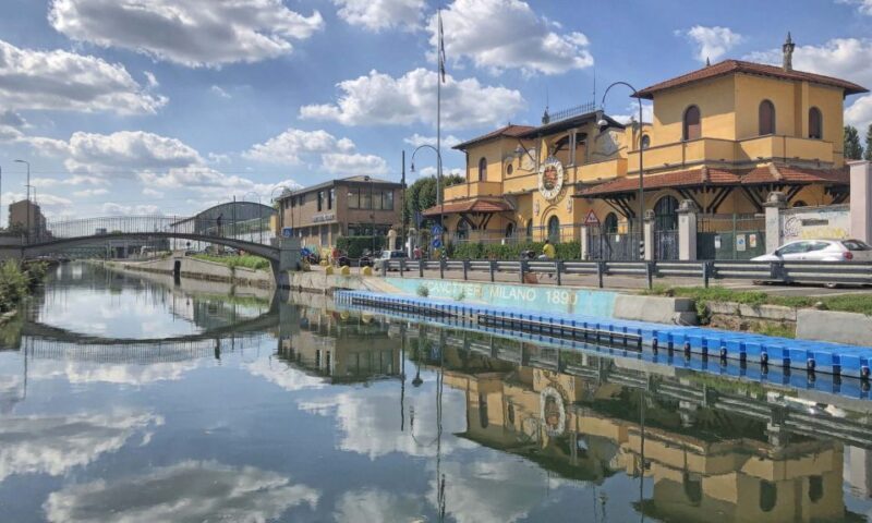 Milan: Navigli Canal Boat Cruise - Audio Commentary and Accessibility Features