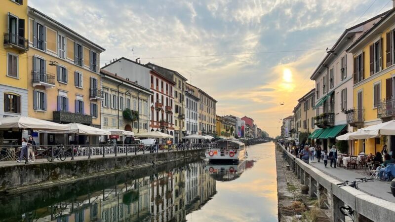 Milan: Navigli District Canal Boat Tour With Aperitivo - Highlights of the Navigli District