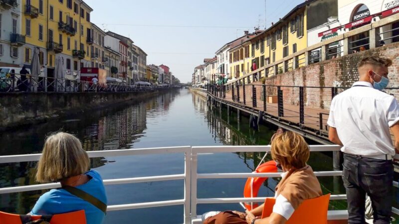 Milan: Navigli District Canal Boat Tour With Aperitivo - Accessibility and Special Considerations