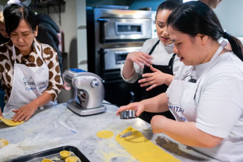 Milan: Pasta and Risotto Cooking Class With Market Tour - Class Structure and Activities