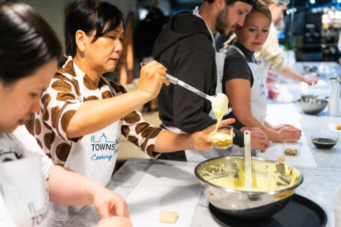 Milan: Pasta and Risotto Cooking Class With Market Tour - Mastering Authentic Milanese Cuisine