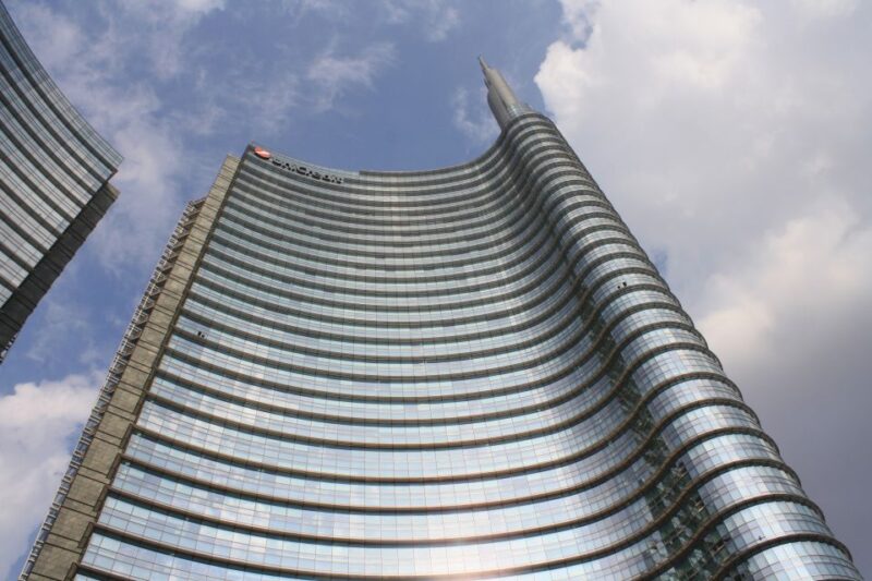 Milan: Piazza Gae Aulenti and Pelli Tower Walking Tour - Itinerary Highlights