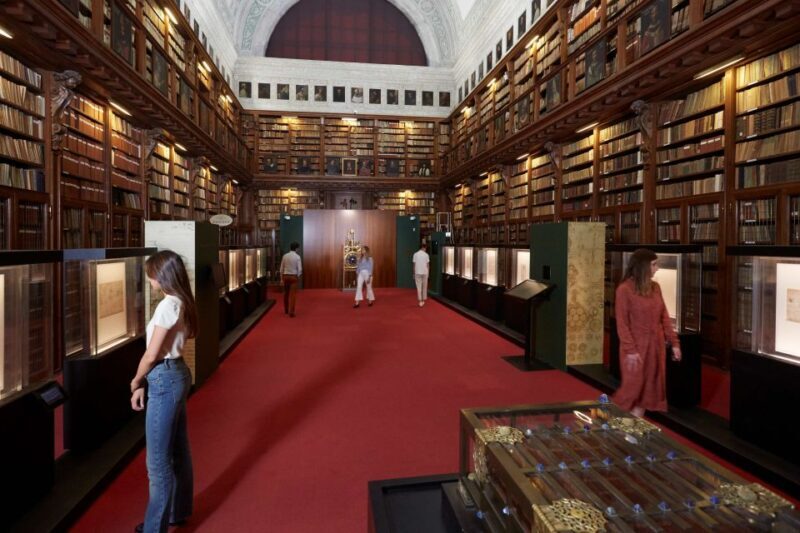 Milan: Pinacoteca Ambrosiana and San Sepolcro Crypt Ticket - Important Visitor Guidelines