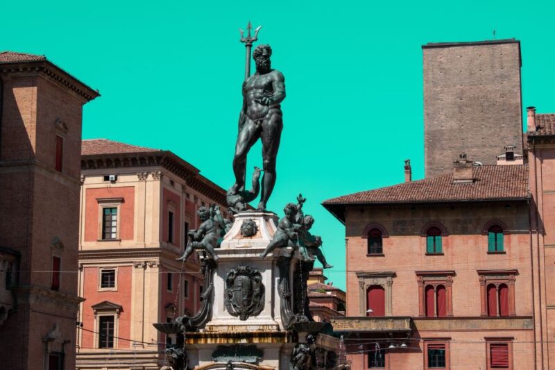 Milan: Private Day Trip to Bologna With Sightseeing Tour - Guided Tour Highlights