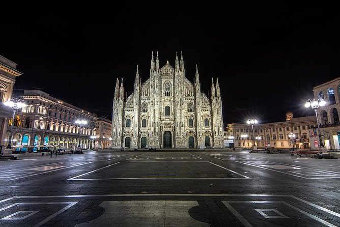 Milan Private Guided Tour by Night - Accessibility