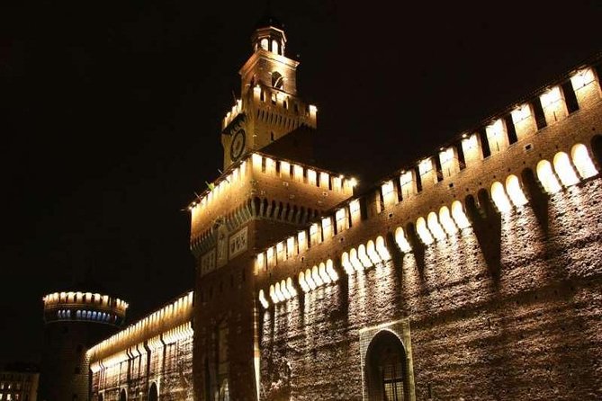 Milan Private Guided Tour by Night - Meeting Point and Duration