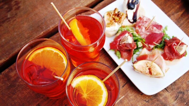 Milan: Private Guided Walking Tour With Snacks & Aperitif - Brera District Exploration