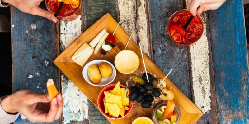 Milan: Private Tour With Drinks & Bites in Centro Storico - Experience Highlights