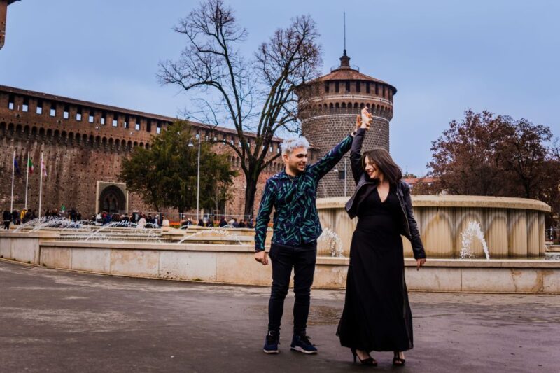 Milan: Professional Photoshoot Outside Sforza Castle - Photo Quality and Delivery