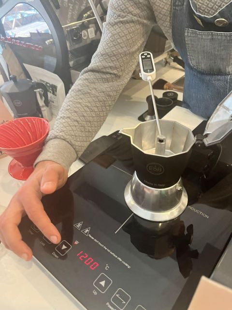 Milan: Quality Coffee Tasting From Moka to Filter - The Chemex Brewing Method