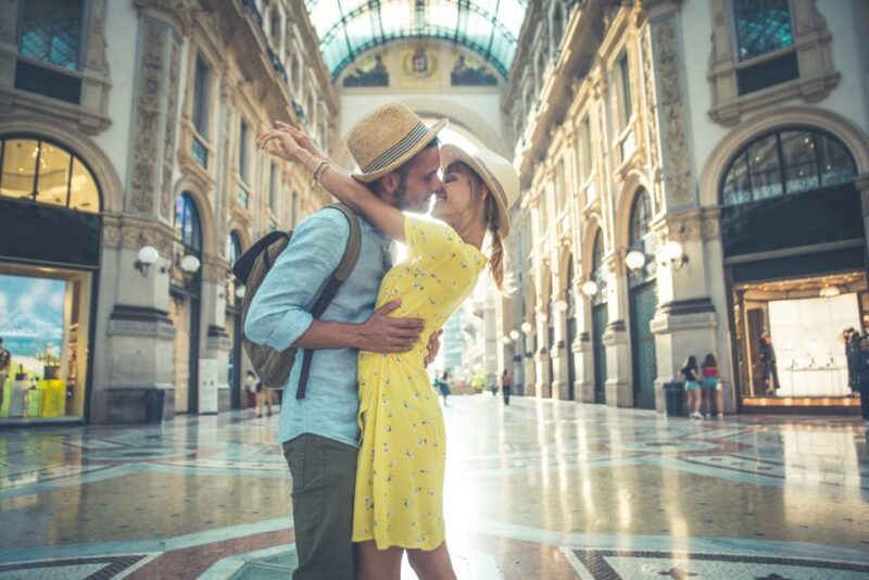 Milan: Romantic Photoshoot for Couples - Key Points