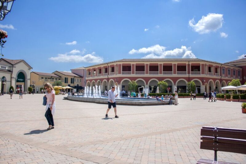 Milan: Serravalle Designer Outlet Roundtrip Bus Transfer - Customer Reviews and Feedback