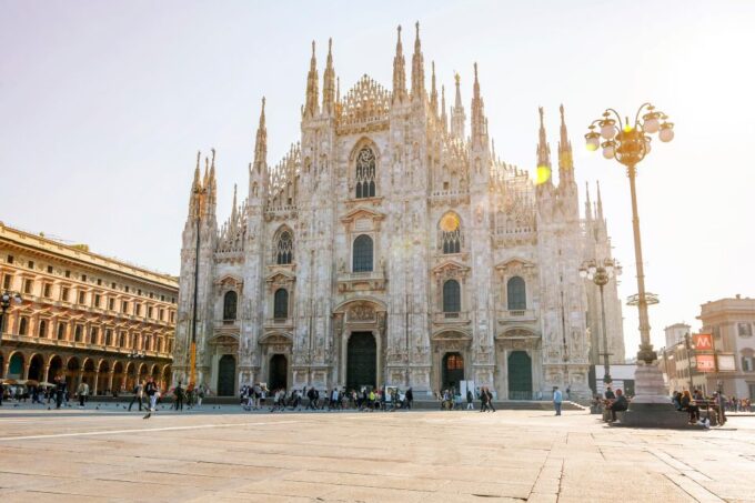 Milan: Skip the Line Duomo Cathedral Guided Tour - Architectural Significance