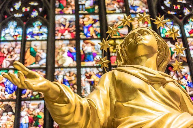 Milan Super Saver: Skip-the-line Duomo and Rooftop Tour - Meeting Point and Location