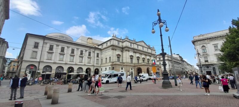 Milan Walking Tour Cathedral and City Centre Tickets Incl - Key Points