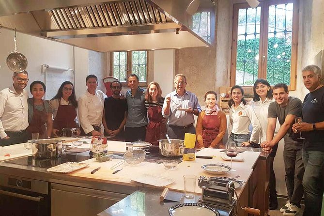 Milano the Art of Making Pasta With Italian Chef - Fettuccine Pomodoro E Basilico