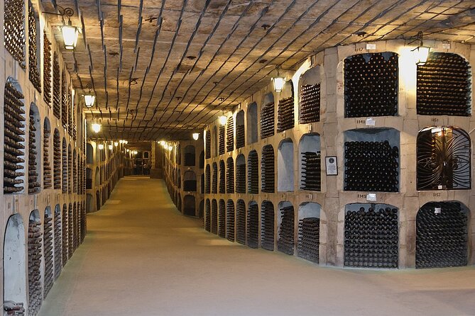 Milestii Mici Underground Winery Tour INCLUDING Wine Tasting - Exploring the Underground Winery