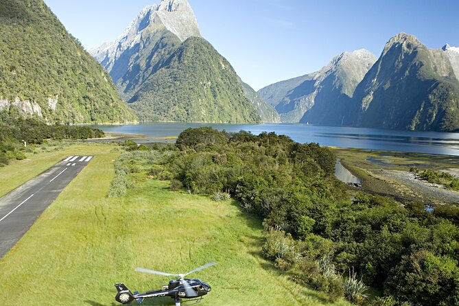 Milford and Fiordland Highlights Tour by Helicopter From Queenstown - Scenic Helicopter Tour