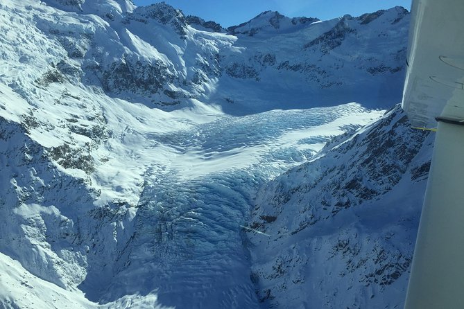 Milford Sound and Big Five Glaciers Scenic Flight - Milford Sound Experience
