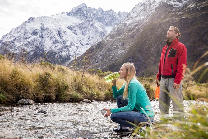 Milford Sound Coach and Nature Cruise With Buffet Lunch From Te Anau - Meeting Information