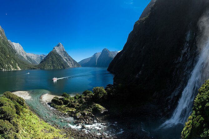 Milford Sound Full Day Tour from Te Anau with Cruise - The Sum Up
