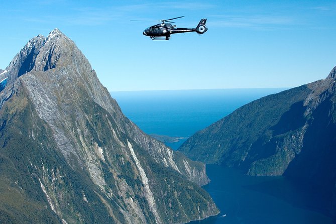 Milford Sound Helicopter Flight and Cruise From Queenstown - Helicopter Tour Experience