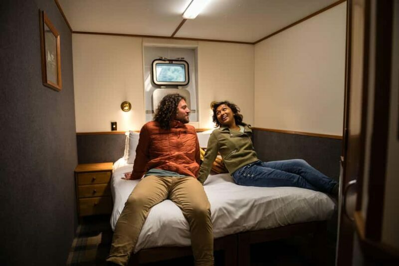 Milford Sound: Overnight Cruise with Water Activities - Departure and Initial Cruise