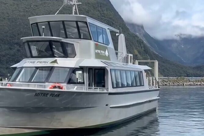 Milford Sound Private Day Trip from Queenstown via Te Anau - An In-Depth Review of the Milford Sound Private Day Trip