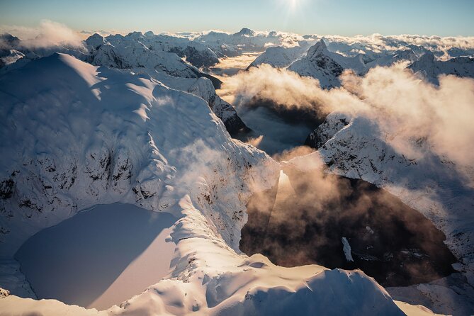 Milford Sound Scenic Flyover Ex Queenstown - Pilots and Commentaries