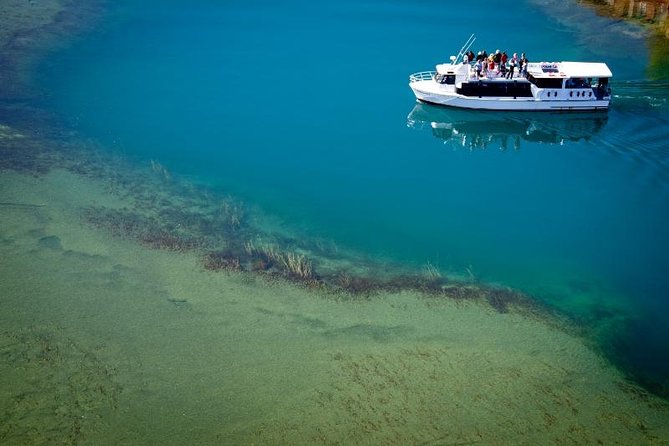 Million Dollar Cruise in Queenstown - Onboard Amenities and Offerings