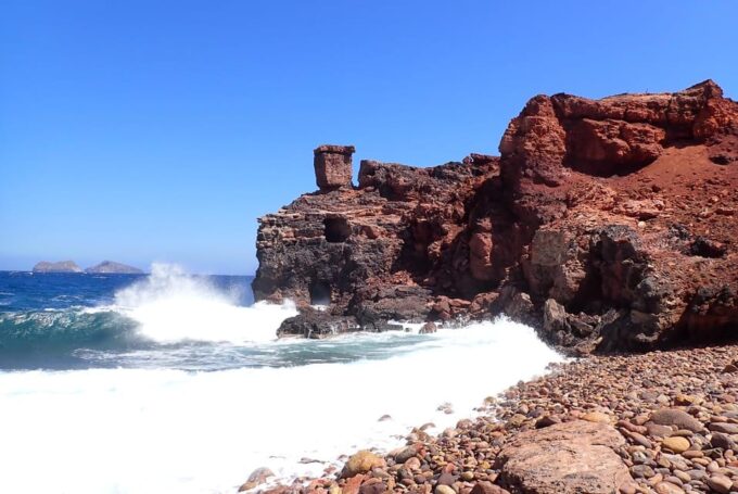 Milos: 4WD Adventure With Snorkelling and Lunch - Meeting Point and Pickup