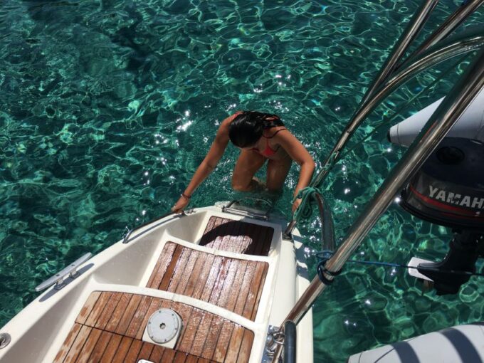 Milos: Half-Day Morning Catamaran Cruise to Kleftiko - Exploring Kleftiko Bay
