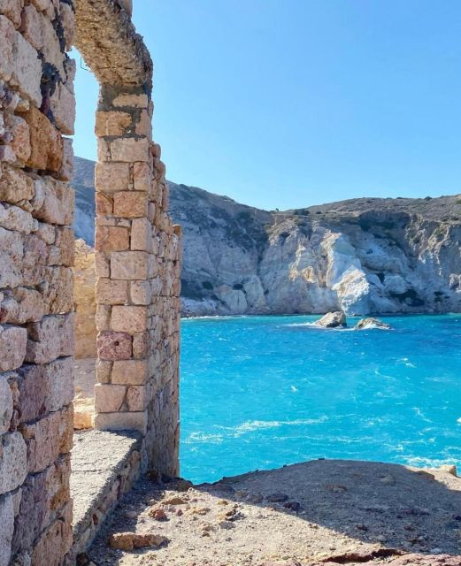 Milos Instagram Tour - Visit Klima