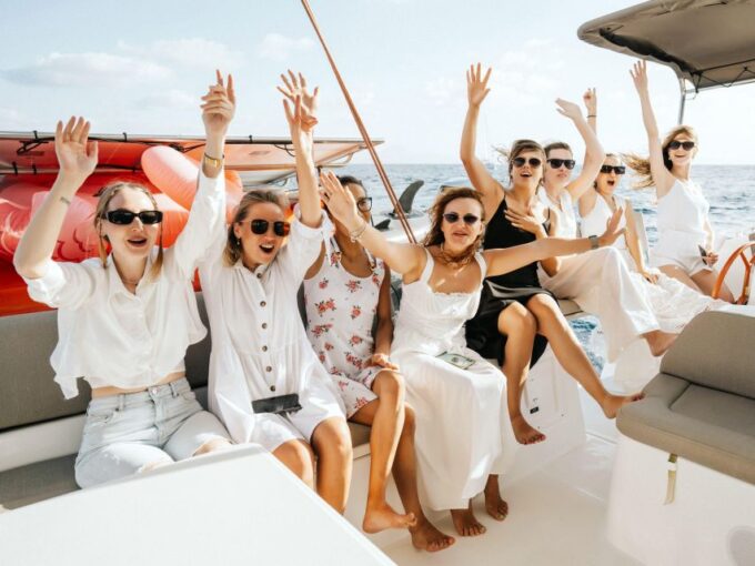 Milos: Private Cruise to Kleftiko Bay and Polyegos Island - Blue Bay Adventure