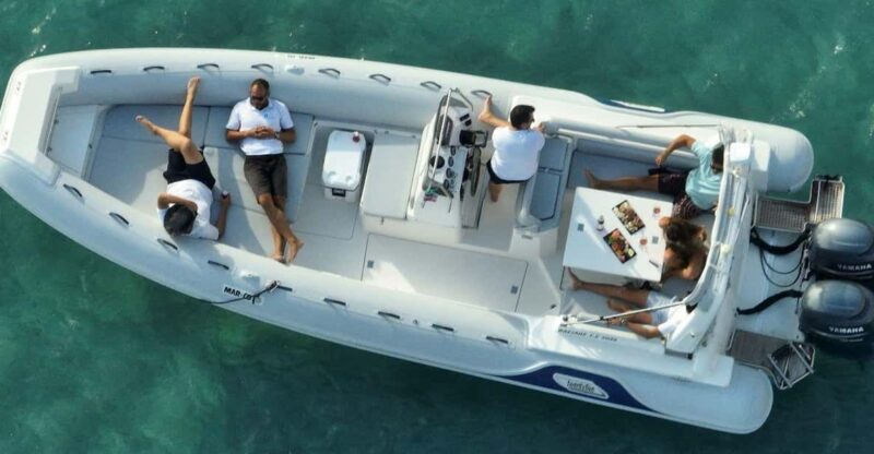 Milos: Speed Boat Tour to Kleftiko Or/And Polyaigos - Experienced Crew and Guides