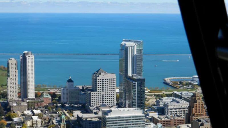 Milwaukee: Helicopter Rides Over Downtown & Lakefront - An Overview of the Experience