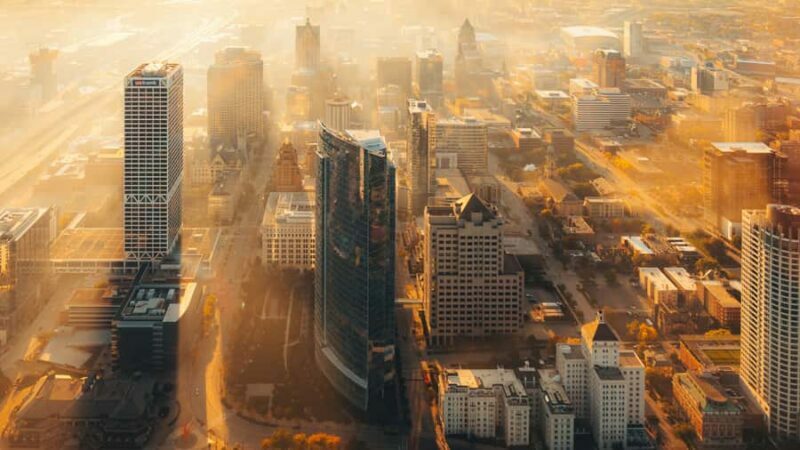 Milwaukee: Helicopter Rides Over Downtown & Lakefront - The Sum Up