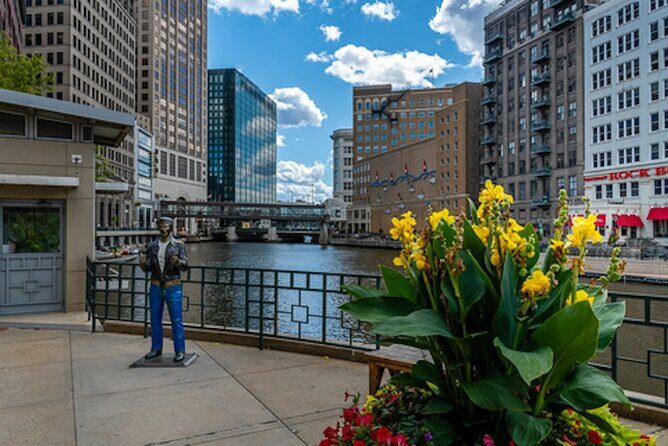 Milwaukee Historic Downtown Self Guided Walking Tour - Milwaukee’s Historic Downtown Self-Guided Tour: A Detailed Look