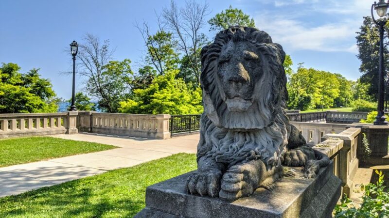 Milwaukee: Sightseeing Bus Tour - Tour Logistics