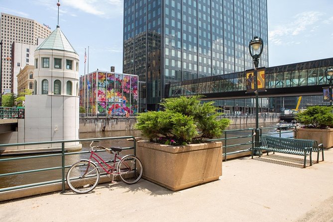 Milwaukee Walking Food Tour With Secret Food Tours - Local Fish-Fry