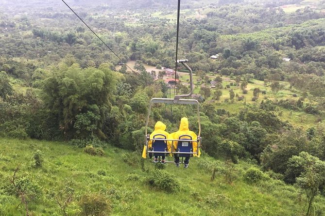 Mindo Cloud Forest - Private Tour From Quito - Nature, Waterfalls and Chocolate - Visiting the Mariposas De Mindo Butterfly Garden