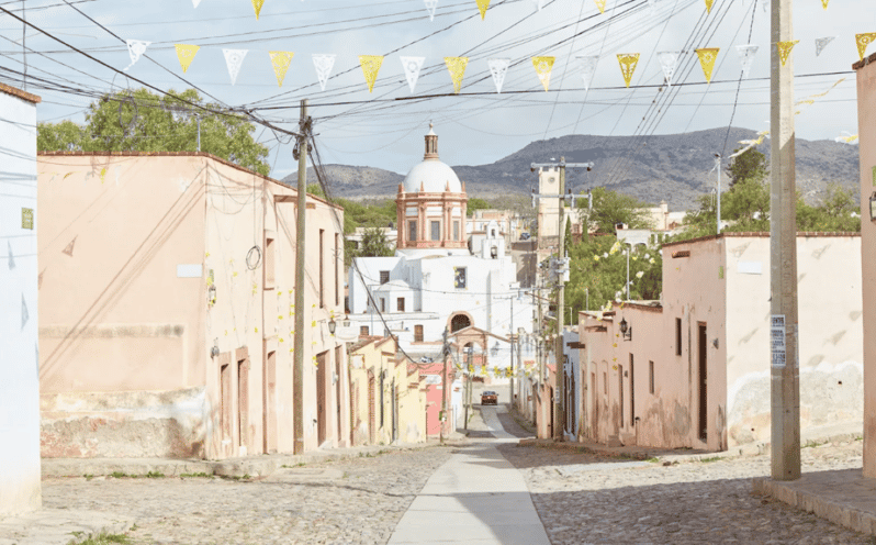Mineral De Pozos: a Journey Through City History - Cobblestone Streets and Colonial Architecture