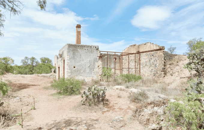 Mineral De Pozos: a Journey Through City History - Ghost Town Atmosphere
