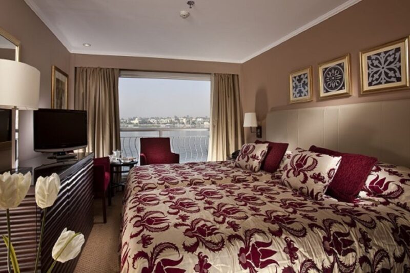 Minerva-Luxor to Aswan 4 Days Nile Cruise Thursday Departure - Language and Guides