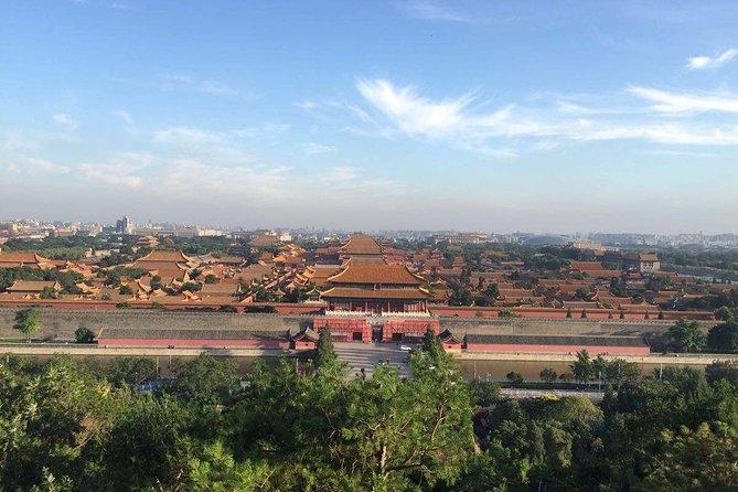 Mini Group Tour: Jingshan Hill, Beihai Park, Prince Kungs Mansion, Lama Temple - Jingshan Hill